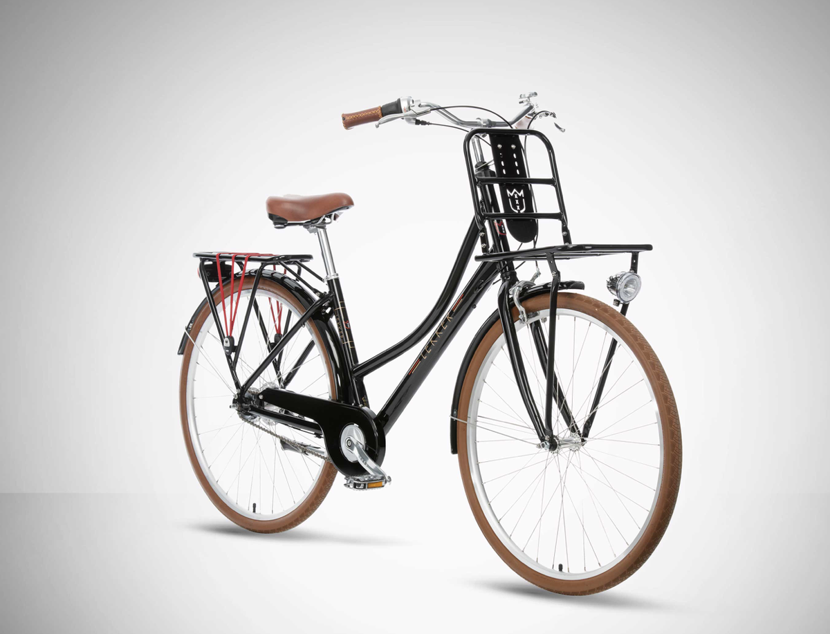 OK, back to a Dutch daydream. I dare you to look at this Lekker Jordaan 3-speed and not imagine yourself carrying beers, kids, books, groceries, and the hopes of a healing nation. I feel like this bike needs to be on J Crew's mood board for Fall 2021.