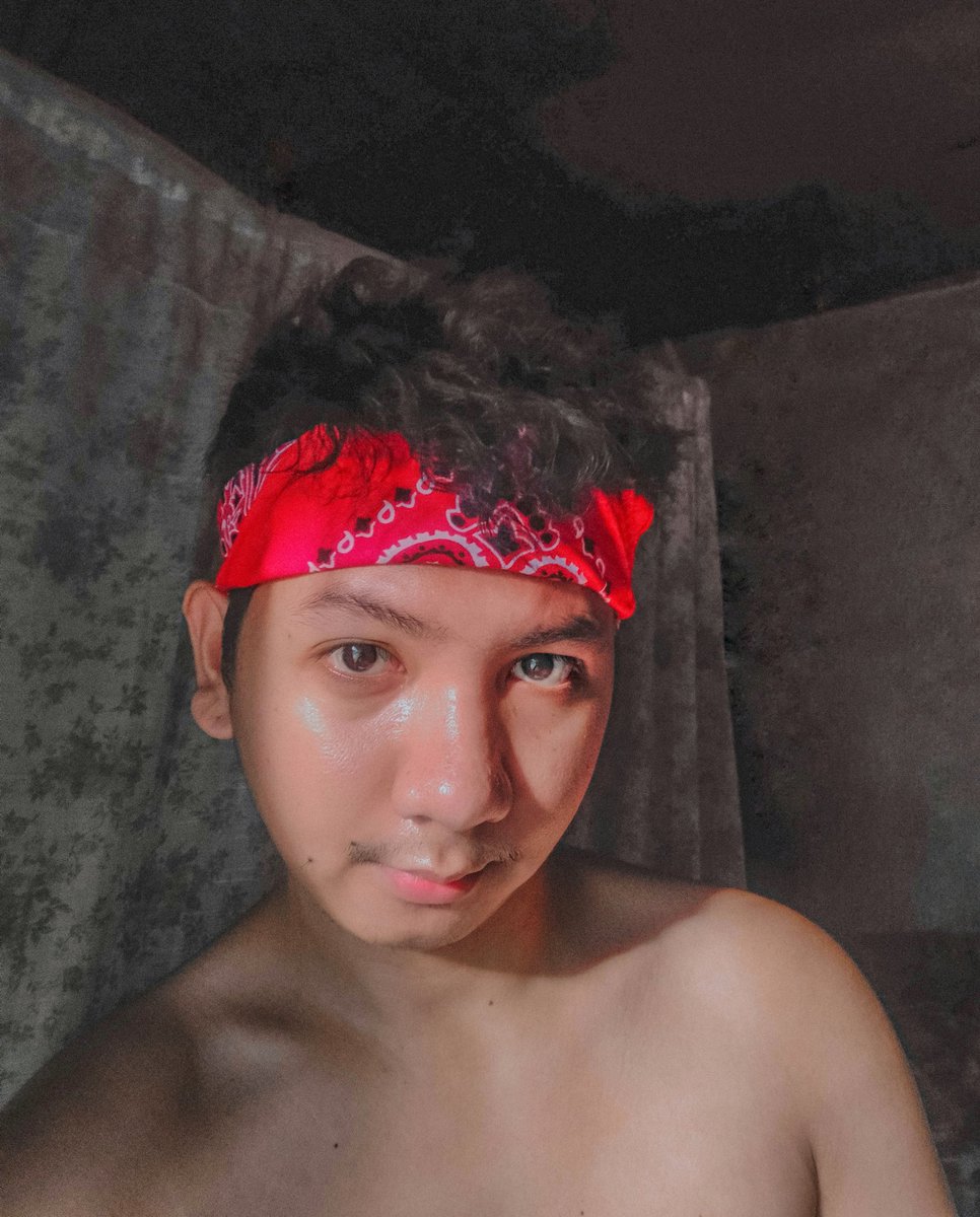 jcvelarde_13's tweet image. Hey Yow! My curly hair check...
#DIYPerm
#CurlyVibes