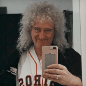 С ДНЁМ РОЖДЕНИЯ, БРАЙАН МЭЙ!!!

❤️Л Е Г Е Н Д А❤️