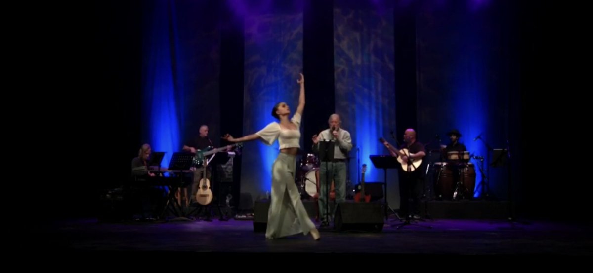 Echodopplerpr's tweet photo. #Los75DeRoyBrown y si banda con sus hijos Fabiola y Emil, y Zoraida Santiago desde el Yaguez en forma virtual @roybrownpr @ saludos, y gracias por la trayectoria 🇵🇷🎼👏🏻@Echodopplerpr https://t.co/6O8JepOrwI