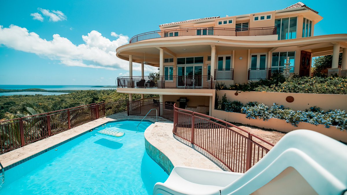 fer7480's tweet photo. Beautiful Villa for a perfect family retreat in a private, cozy and elegant property in #fajardo #PuertoRico ‼️🔥 Find us thru @Airbnb and book now‼️ #prohost #superhost #caribbeanlife #islandlife #familyvacation https://t.co/QhNW1RIplz