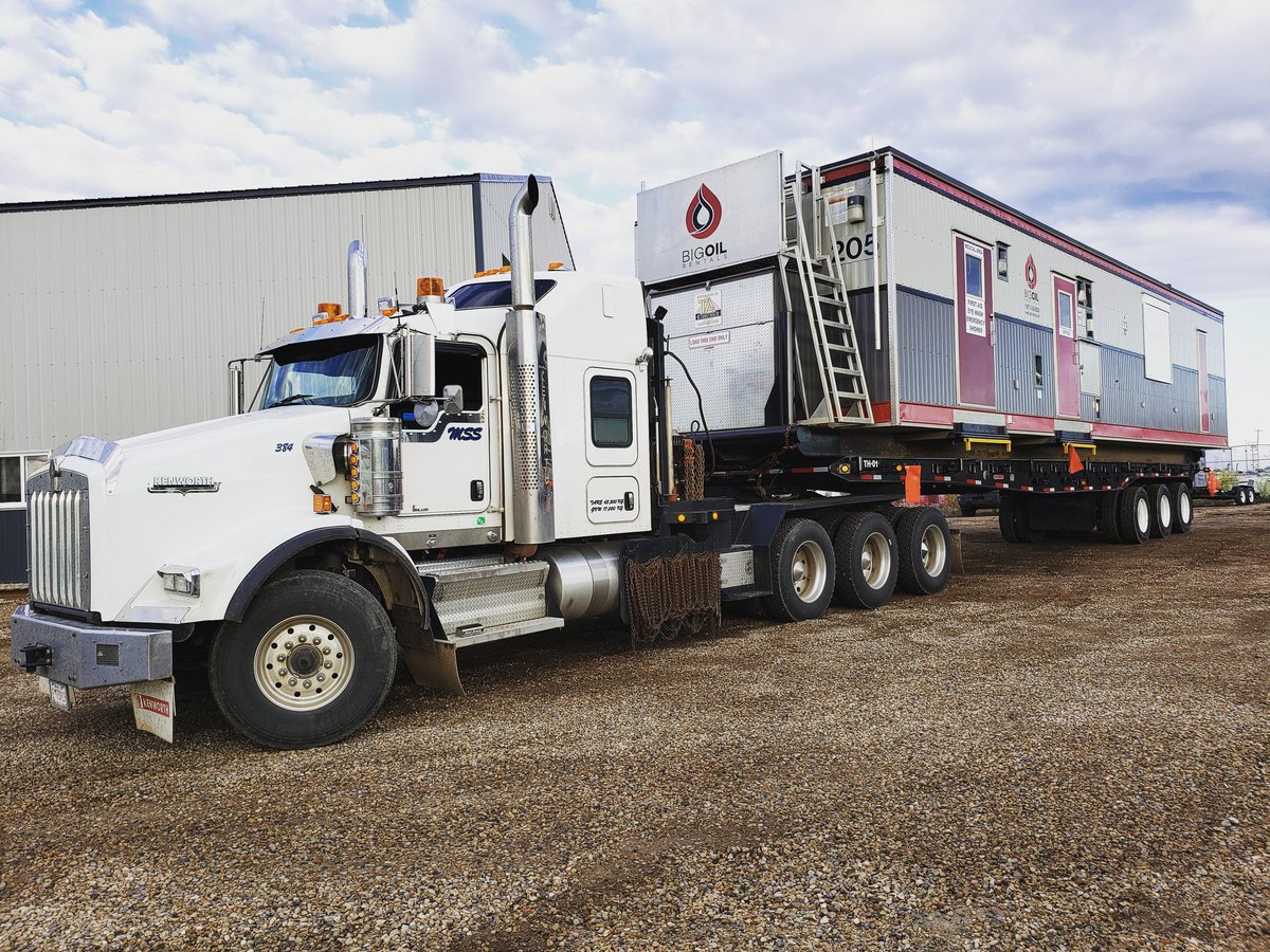 #medictrailer heading out this morning to a #drillingrig in northern British Columbia! Our fleet of wellsite trailers consist of #doubleenders #commandcentres #medictrailer and #officetrailers!