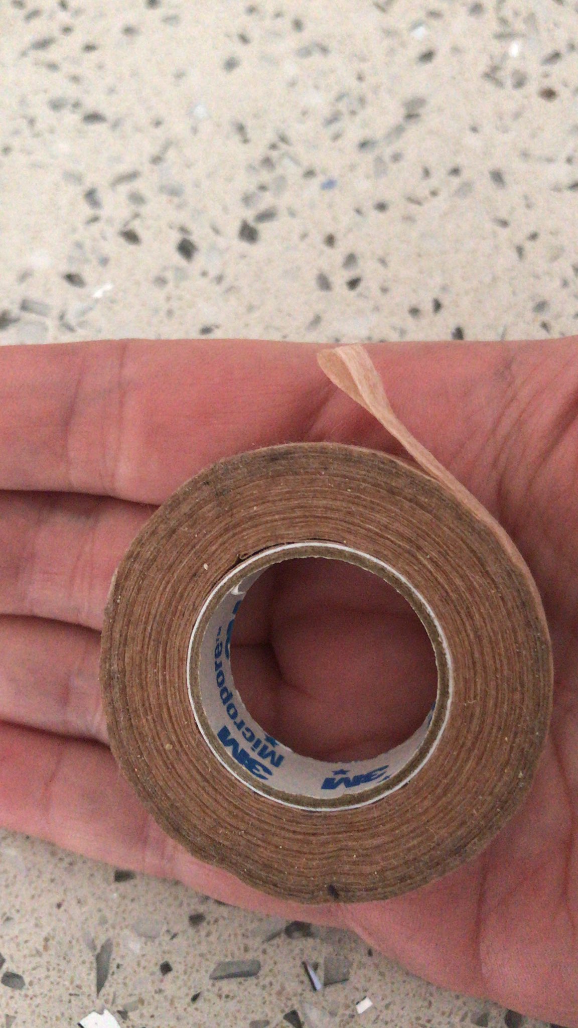 EdQf9wVUwAAKZMh?format=jpg&name=large