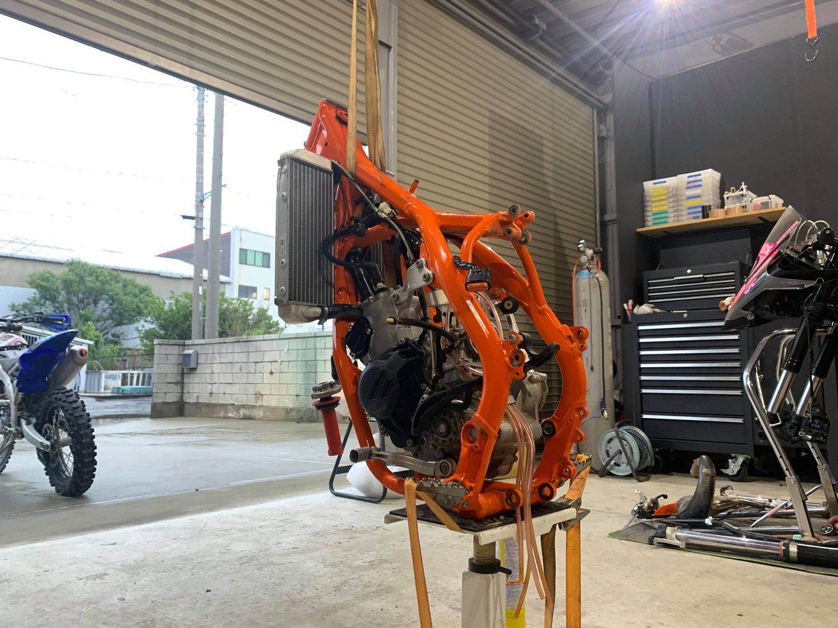 NYK6days's tweet image. キレっキレっ✨のバイクになってる最中でした🐑
#jonit