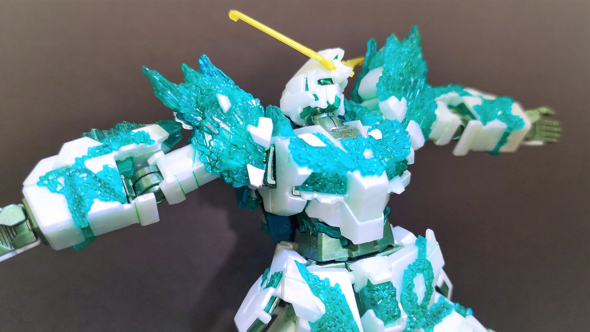 ユニコーンガンダム　完成品【ブラックライト・スタンド付き】 ユニコーンガンダム 完成品【スタンド・ブラックライト付き