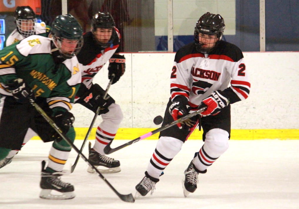 ShoreHockeyRep's tweet photo. The @NJ87sEHL dominated last year's COVID-19 shortened @EHL_Hockey and @EHLpremier campaigns, and the Middletown club is preparing for much of the same with a talented groups led by top @ShoreConfHockey talent. #NJPuck #NJHockey
MORE: https://t.co/TLNf8JNuka https://t.co/oJfwo87uRr