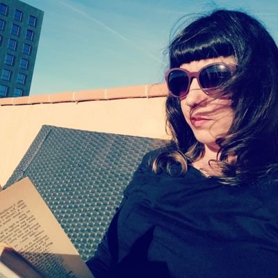 IRLlull's tweet photo. Aprendre la llengua amb humor

@mirmalloret ens parla de la necessitat de jugar amb el català i dels beneficis de promoure'l de manera més amable. 

I es pregunta què fem amb els “salvadors de la llengua”, sobretot a Twitter.

#paperllull 

https://t.co/IeTrbiFdem https://t.co/x6gmaPP9ja