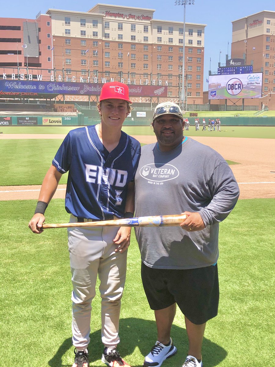 treypalacol's tweet photo. Congratulations to all the Oklahoma All State baseball players represented today. Thank you @OBCA2018 for allowing @VeteranBatCo to be apart of presenting the MVP Trophy Bat after each game.  #LargeSchool #MiddleSchool #SmallScool #DontBeARookie #SwingAVeteran ⚾️🔥⚾️🔥⚾️🔥 https://t.co/DuYF3J5YAc