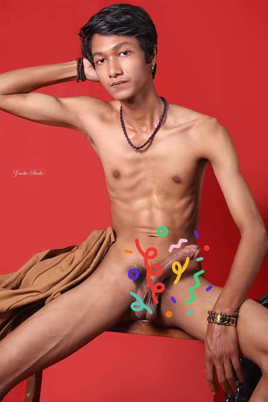 BoysHome3's tweet photo. အဲ လီးေတနဲ႔ ခံခ်င္လိုက္တာ https://t.co/gBPJnydJSv