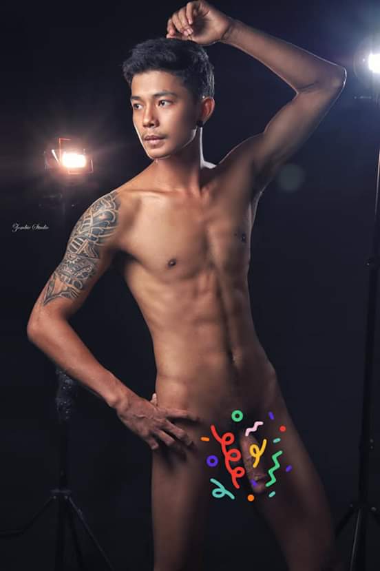 BoysHome3's tweet photo. အဲ လီးေတနဲ႔ ခံခ်င္လိုက္တာ https://t.co/gBPJnydJSv