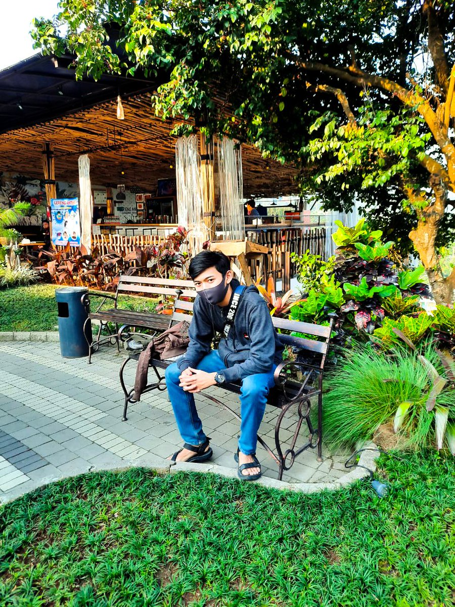 Dededid62845386's tweet photo. Morning,temenin duduk yuk

#gaylokal #gayjogja #gaybrondong #GayRemaja #gaysemarang #gaysurabaya #GayMalang #gaysurakarta #gayngentot #gayColi https://t.co/yOMPVN3UhK