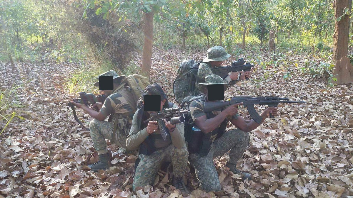 WEAPONSWeapons commonly spotted with STF are - OFB Excalibur (older model), AR-M1 (with UBGL), IWI X-95, INSAS LMG, SLR DMR, Glock and 51mm mortar