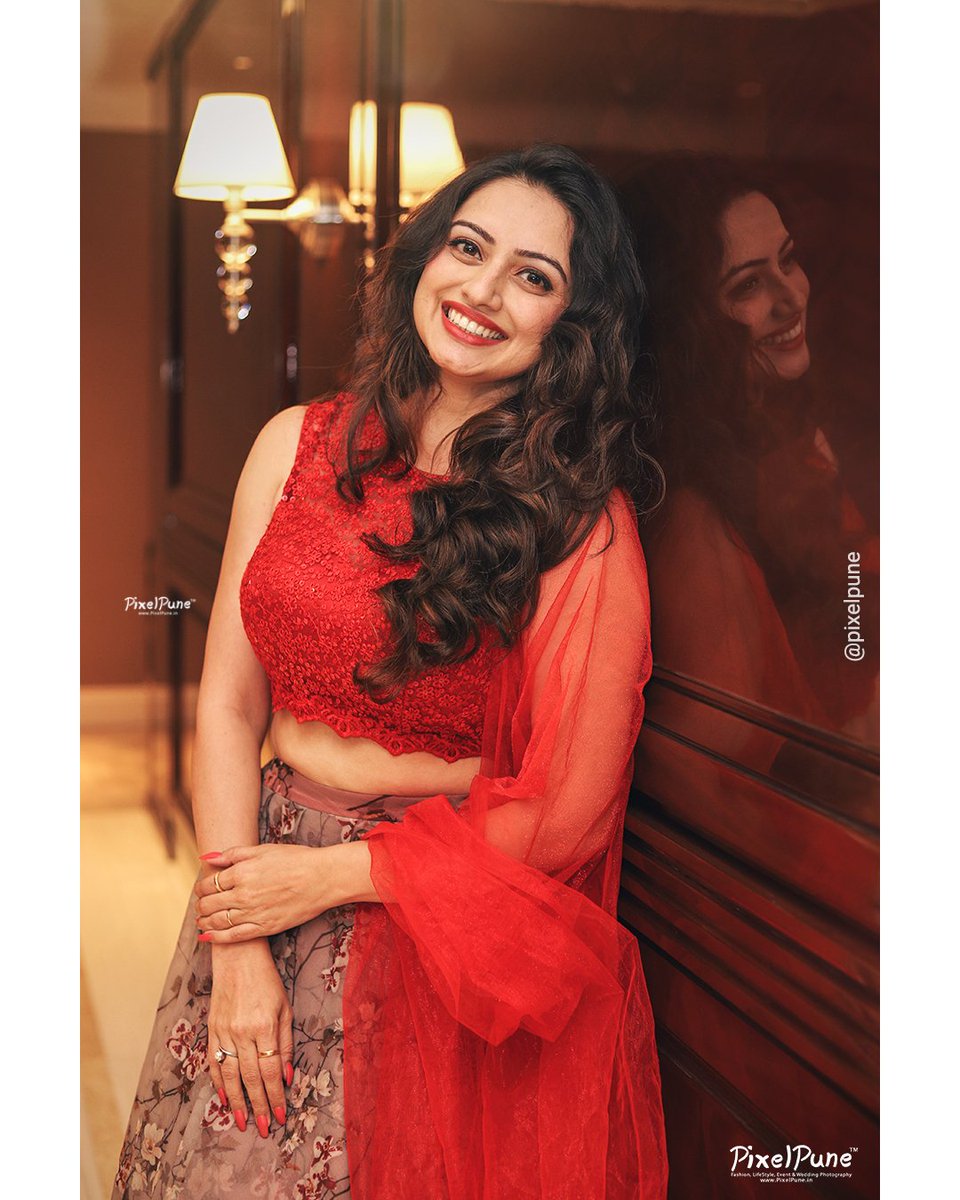 dak5755's tweet photo. Shoot with 📸 Marathi actress Shruti Marathe

#shrutimarathe #pune #marathiactress #marathisong #marathi #mumbai #thane #navimumbai #kalyan #punekar #CelebrityShoot #pixelpune #punefashion #PuneFightsCorona #fashion @scobidobi @TeamShrutiM https://t.co/X08spbWDtR
