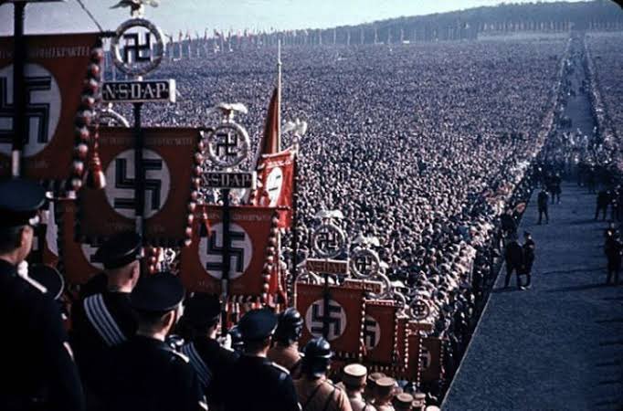 もしあなたにナチスが送られて来た場合には Togetter もしあなたにナチスが送られて来た場合には Togetter