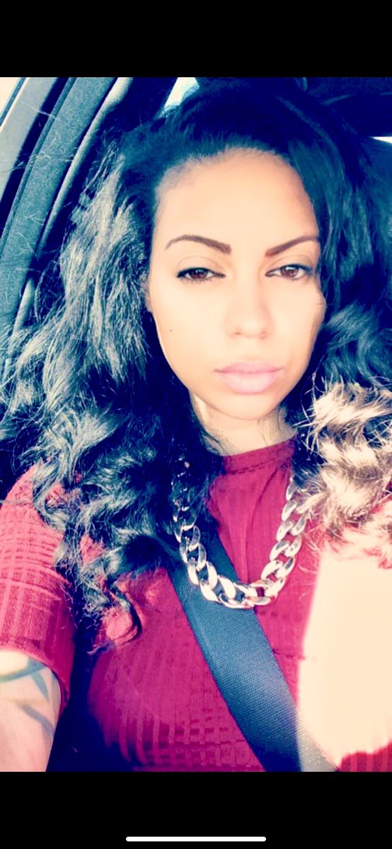 envy_sheit's tweet photo. The other day the devil really was trying me i felt defeated! I go to Erica’s grave i felt her presence &amp; energy like it became brighter ...i take a pic u see that light? Then i go today &amp; took Aaron Mrs Brenda &amp; King to add landscape...the same light 💜 🙏🏾she knew #alwaysgotme https://t.co/LdaMo95RX1