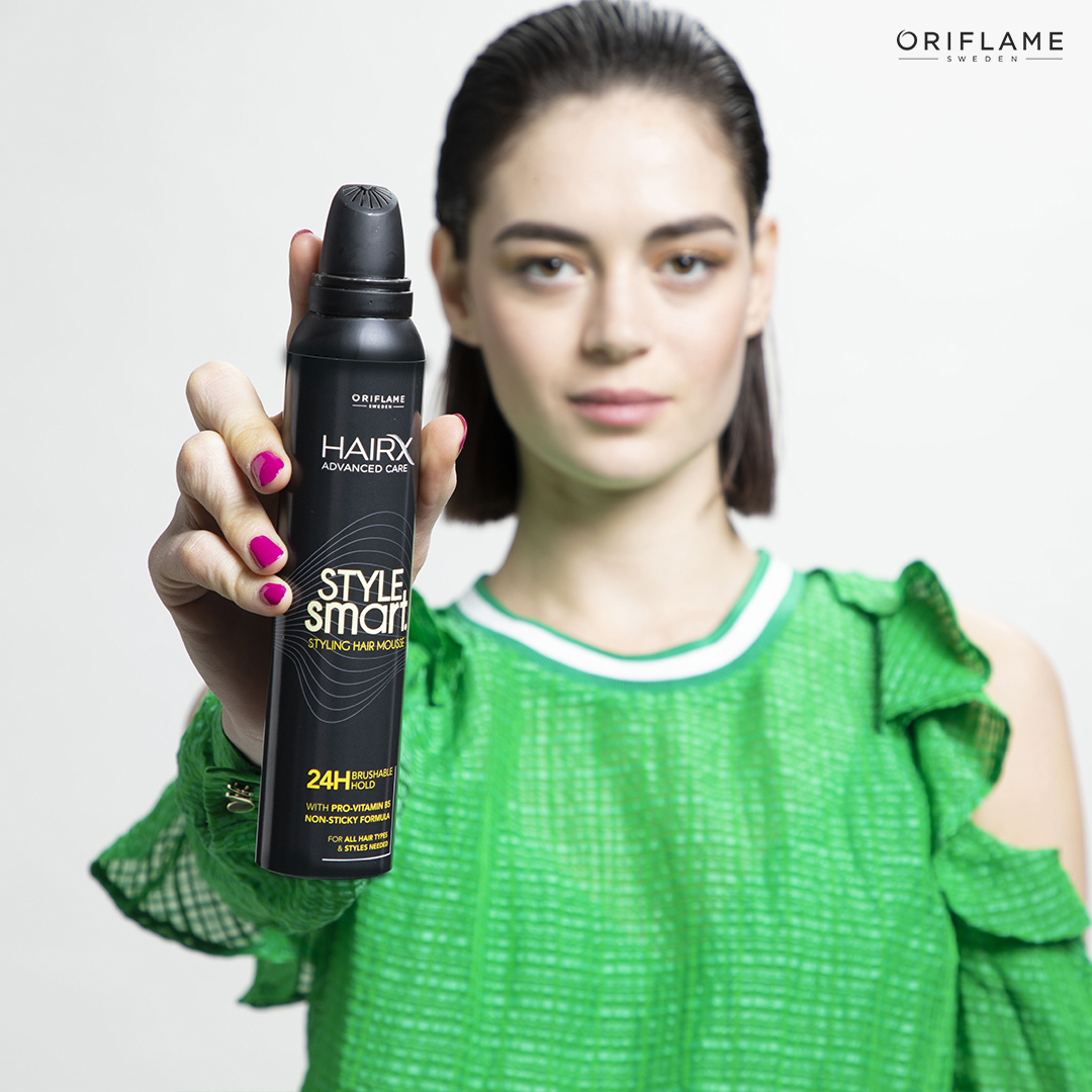 Oriflame_India's tweet photo. Our new, high-performance HairX Advanced Care Style Smart Hair Mousse is formulated with Flexi Stay Technology and infused with nourishing Pro-Vitamin B5 What's going to be your go-to hairstyle for the coming days?
#StylingHairMousse #StyleSmart https://t.co/pX61cXvhsv