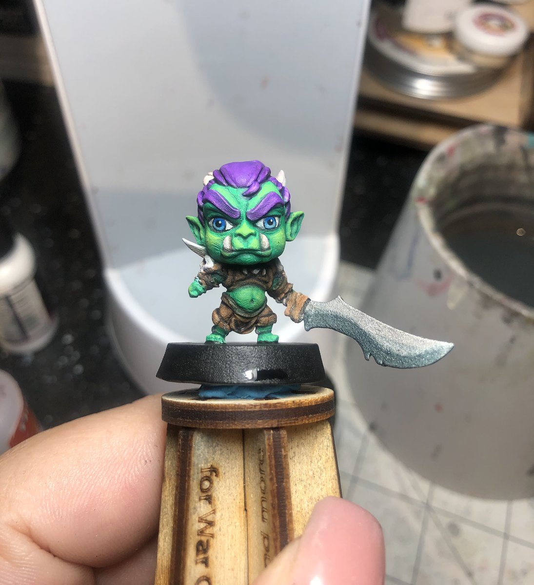 Metalhead_Minis's tweet photo. Thx to those who joined us for #superchibiweekend #multistream with @gamerdadnc he challenged me to a speed paint and I painted Grog. Thankies @MidKnightHeroes for inviting us & the raid also Thankies to @ZambiesDecays π for raid. https://t.co/xvAdbc5Ppi https://t.co/c1tM7rA5MW