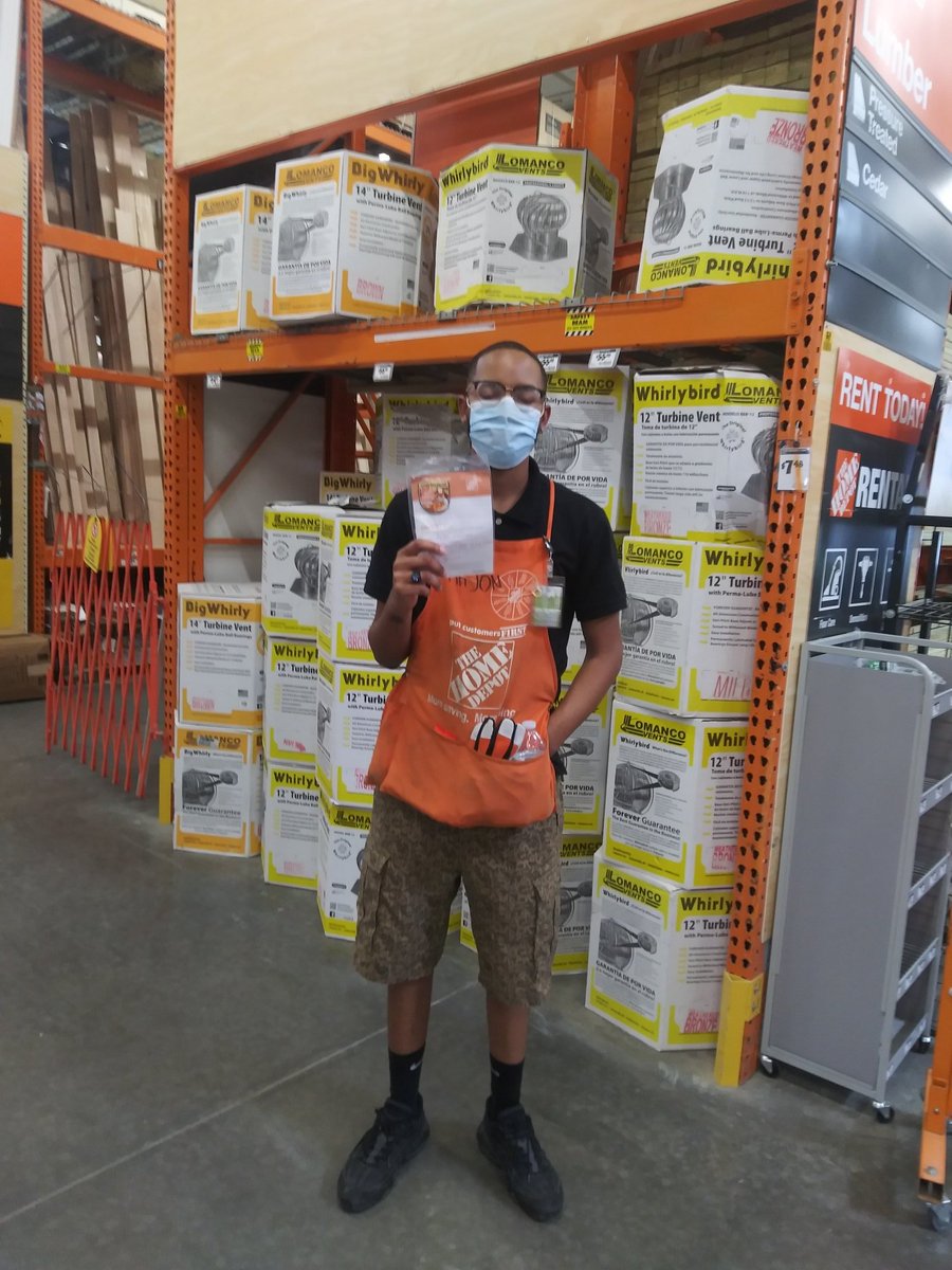 ScottSharronda's tweet photo. Thank You RaJon for all your help in D23/59!! #Keepingup with department and store standards!!! Thank you from the bottom of my our hearts during these hard times!! https://t.co/cPkv9OZks9