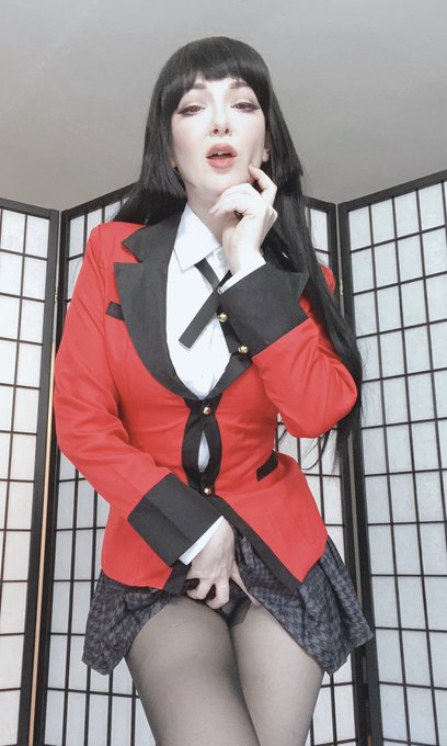 1 pic. Some Kakegurui action happening on my OF right now! What would you gamble to see the rest? 

https://t
