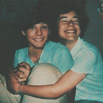 1Direction_28__'s tweet photo. Okay,lit,me acabo De enterar De esta foot y ME ESTOY POR LARGAR A LLORAR NECESITO QUE SE CONFIRME LARRY PARA VIVIR LPM
#LarryIsReal #LarryFriendship #larryforever #larry
@Harry_Styles @Louis_Tomlinson https://t.co/HIZnn7fK1r