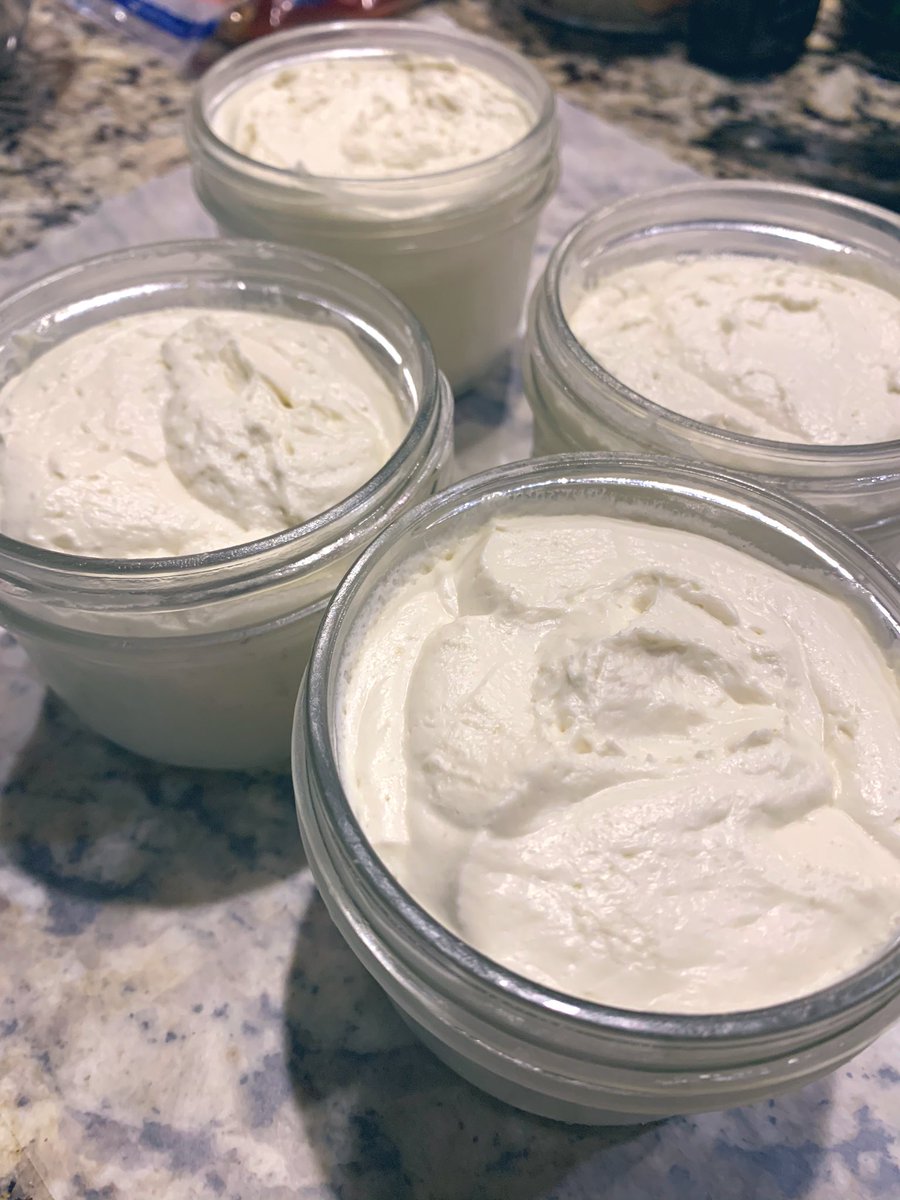 MuvasMakingz's tweet photo. Before and after Muva’s touch✨
.
.
.
Whipped Shea is to be used in place of lotion. Feels like cool whip to the touch. Non-greasy, &amp; little goes a long way. 

This our original formula “The O.G. B.B.” #Unscented 
•battles #exzema #dermatitis •ultimate #moisture 
•natural #spf https://t.co/ZnToIinTRx