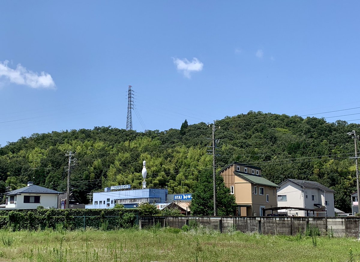 岐阜聖地巡礼者 関市柳町 関ボウル 今もボウリング場は結構あるが昔からのボウリング場は少ない その中にあってここは古き良き匂いがする 岐阜聖地巡礼者 関市柳町 関ボウル 今もボウリング場は結構あるが昔からのボウリング場は少ない その中にあってここは古き良き匂いがする