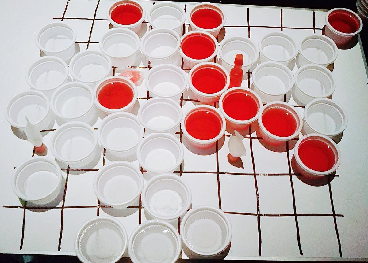 相手の駒を取ったら飲まないといけないワインオセロというゲーム 話題の画像プラス 相手の駒を取ったら飲まないといけないワインオセロというゲーム 話題の画像プラス