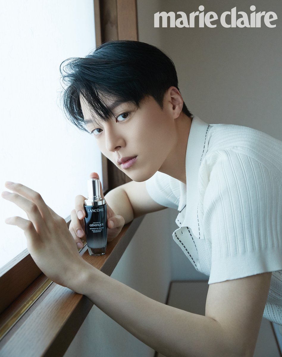 요즘 안티에이징에 꽂혔는데 장기용 화보 보구 랑콤 제니피끄 에센스 뽐뿌 확! 옴! ㅎ 🍍 7일만에 어려보일 수 있다고 해서 7일 동안 에센스라는데 이번달도 텅장인가ㅠ #장기용 #장기용화보 #랑콤 #제니피끄에센스 #7일동안에센스 #마이크로바이옴과학 #피부탄력