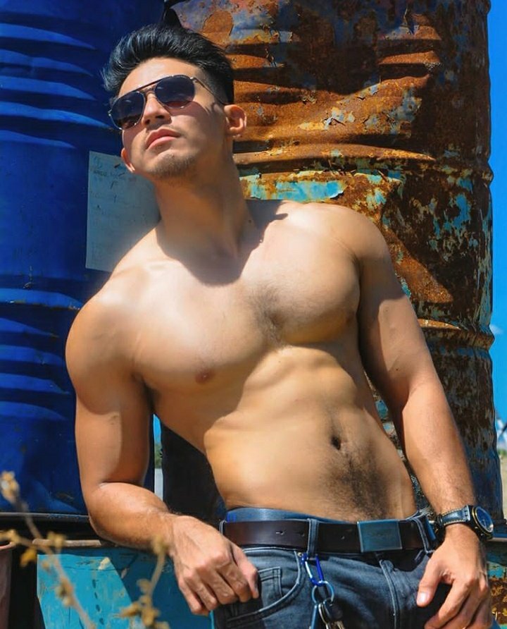 MakisigPinoy's tweet photo. IG: jaycee_domincel ⬇️⬇️⬇️
https://t.co/z2vb11IeHq 
.
.
.
@MakisigPinoy #pinoymakisig #sexypinoy #fitspiration #pinoybae 
#pinoyfitness #pinoygram
CTTO https://t.co/Ff5b0d3GVf