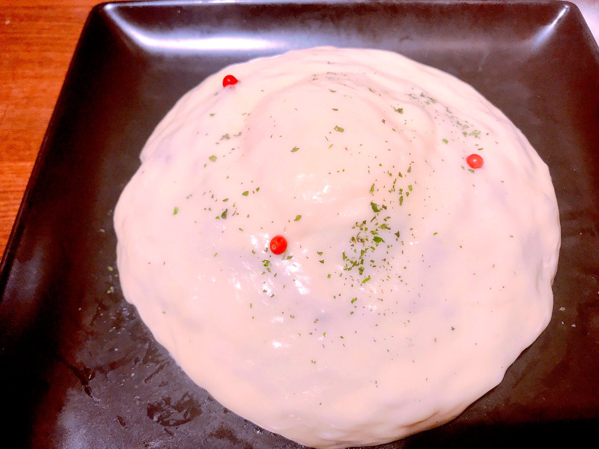 ট ইট র めめこ お昼に みのりんごのとろとろチーズキーマカレー食べた チーズたっぷりなので チーズ好きはぜひ キーマカレーもほどよく辛くて美味しかった そしてずーっと食べたかった 銀座シックス最上階のザ グラン銀座ラウンジで食べられる 銀座