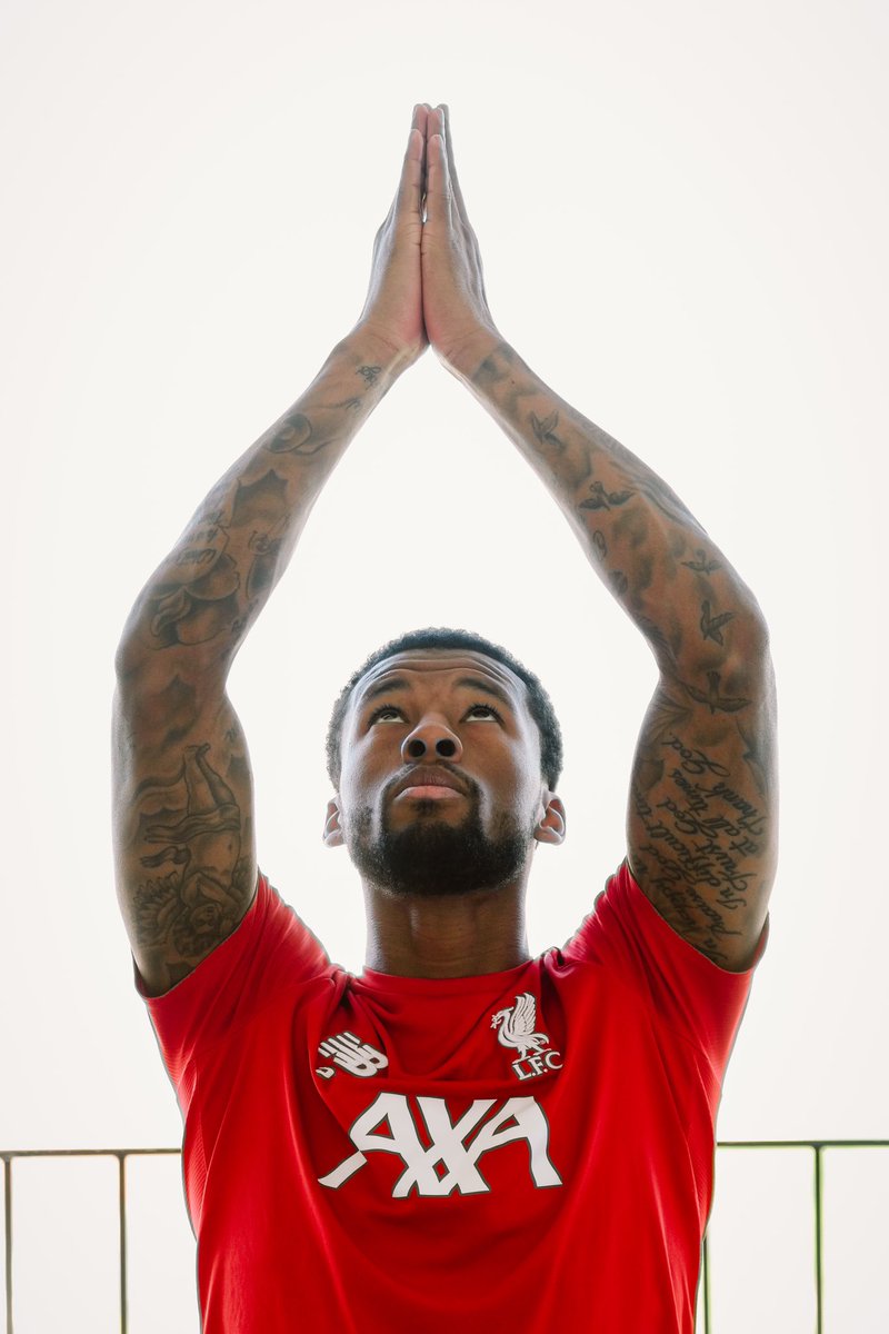 GWijnaldum's tweet photo. So proud and grateful to be part of this amazing team and club. Thanks to all Reds around the world for your incredible support ❤️🙏🏾 What a journey it has been so far. And in a couple of days finally lifting the @premierleague trophy again after 30 years! Can’t wait for Wednesday https://t.co/GHSzRLMamo