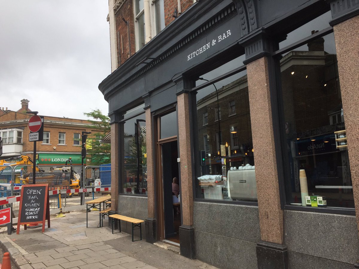 Love_SE4's tweet photo. Great to see @marks_of_se8 back. Another road closed allowing local businesses to put tables outside. Deptford has the right idea👏🏻👏🏻👏🏻👌👍❤️ https://t.co/yqUeIme2kO