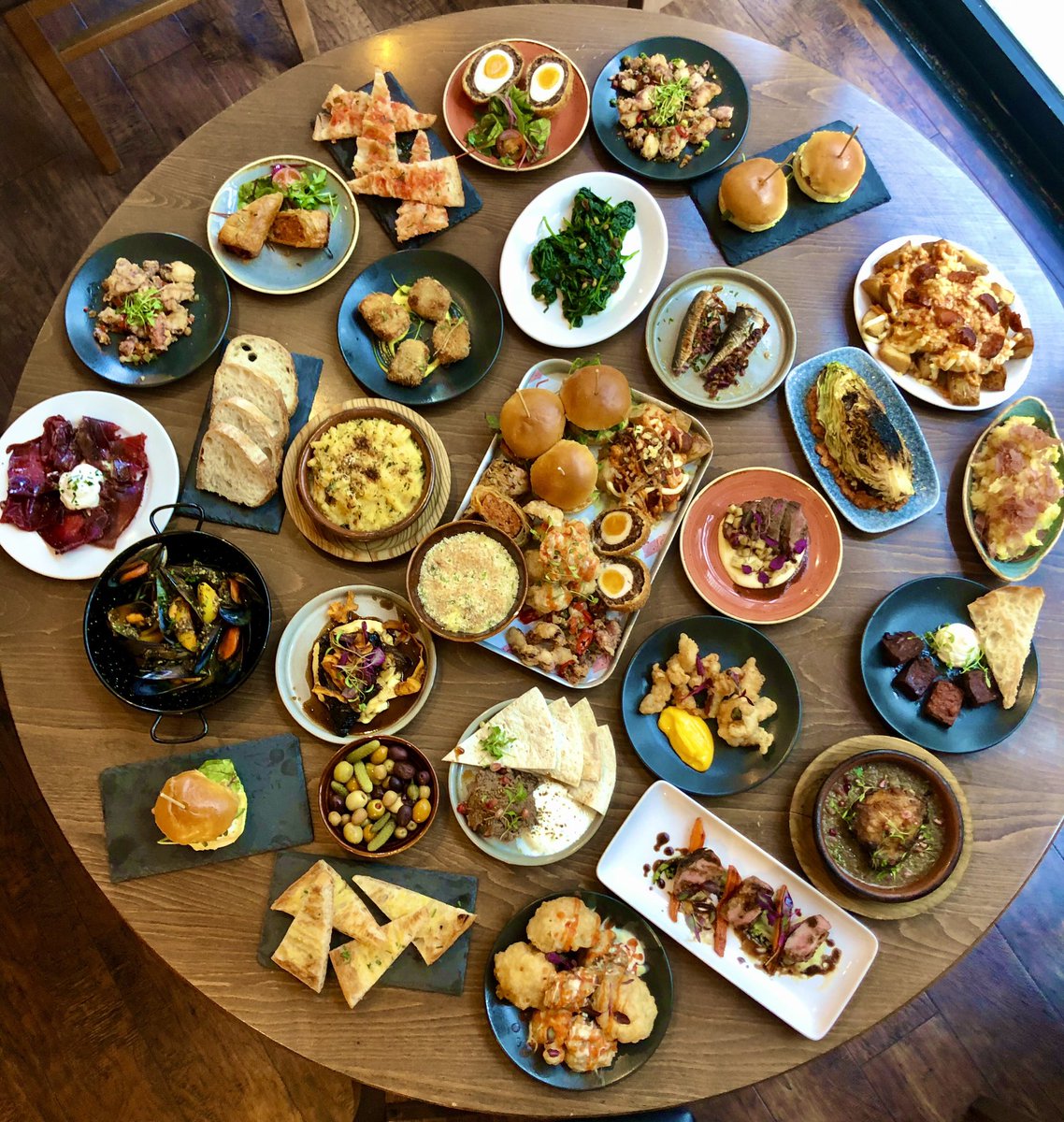 We have launched our take-away (delivery &amp; collection) service. We’re doing it ourselves and avoiding losing £ with huge commissions going to off-shore based companies. #keepitlocal BUT we need your help to get the word out to make it work. PLEASE RT   lunya.mobo2go.co.uk