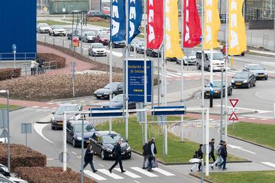 dgliemers's tweet photo. Duiven pakt verkeersdrukte aan bij Ikea en Hornbach: ‘kan nu heel druk zijn’
https://t.co/SjGTm31xSF https://t.co/4OOvVuxm4N