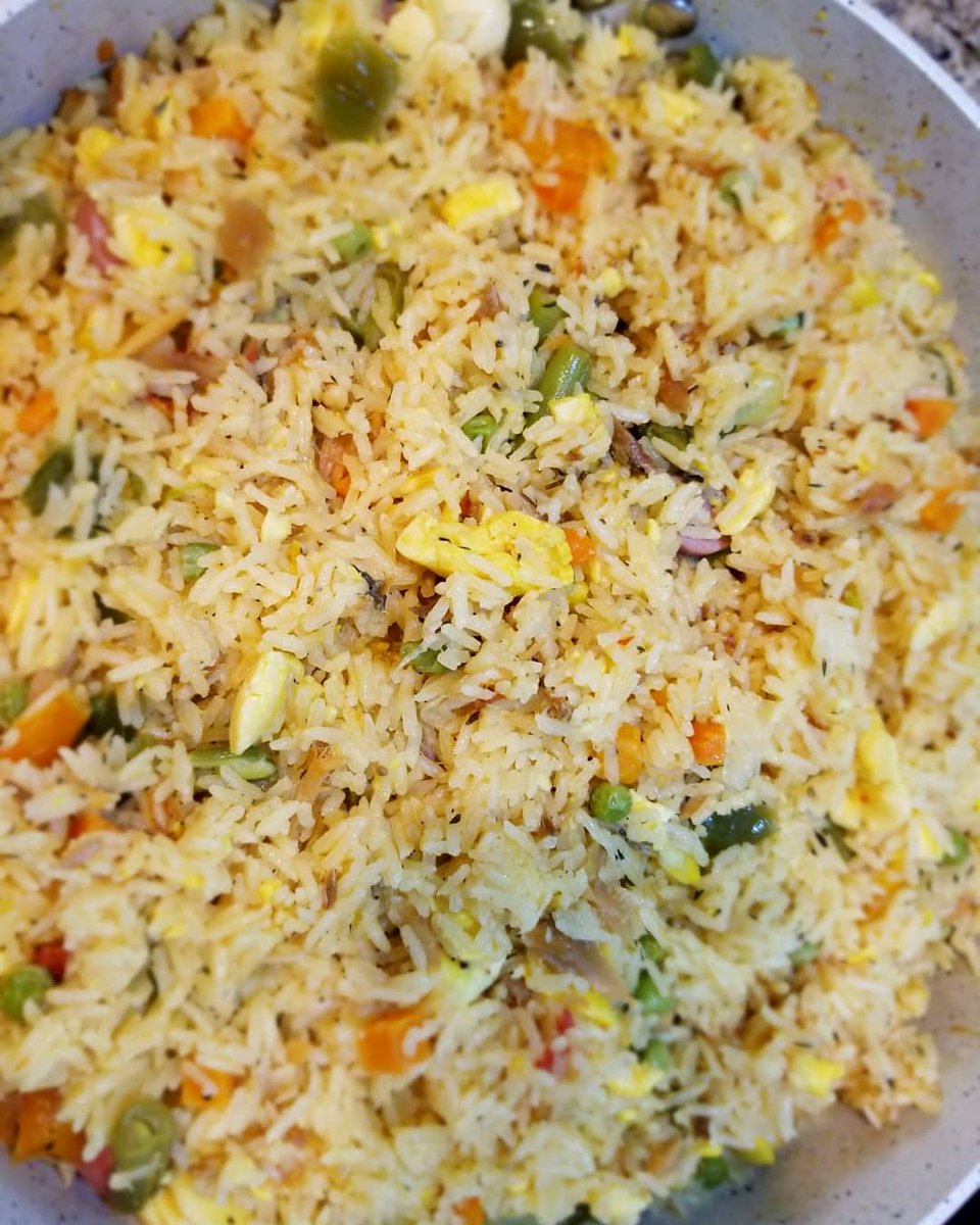 s_sharey's tweet photo. Yummy Ackee &amp; Saltfish/Codfish Season Rice 🤤🤤 https://t.co/f9O8Aqq8rD