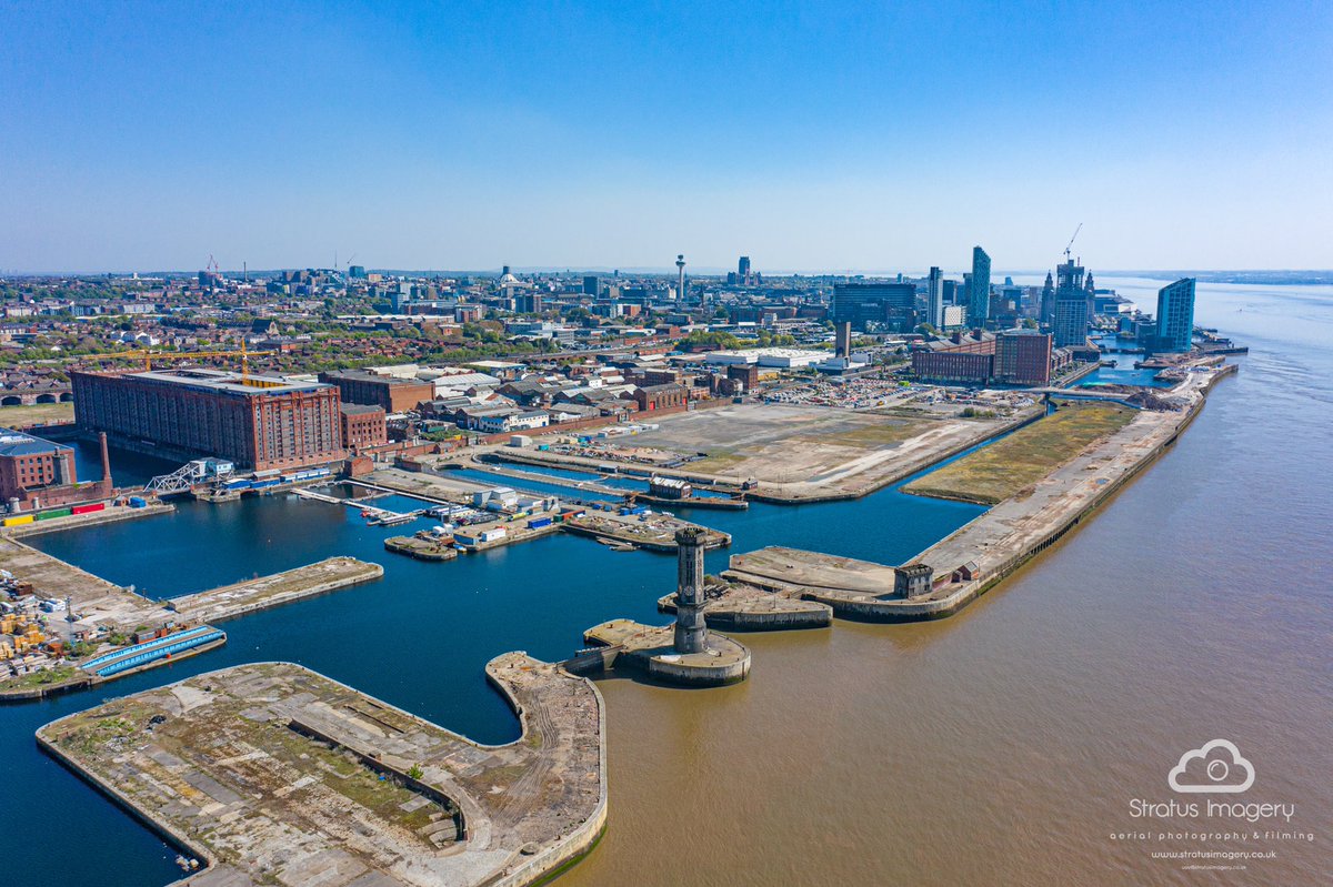 StanleyDock's tweet photo. Tobacco Warehouse is perfectly positioned to benefit from the ongoing development of Liverpool Waters. Bristling with ideas, enthusiasm & energy, this iconic corner of Liverpool is a place you'll be proud to call home. Find out more at https://t.co/YHr1knOT6P
Pic @stratusimagery https://t.co/KIDTXESHlb