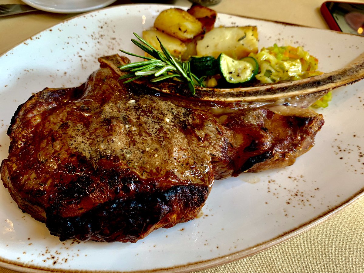 LifeWineDine's tweet photo. Remember Capeesh in #Brooklyn here in #Pretoria? Well, they put on an new jacket and is called #Capito. Situated at The #Club in Waterkloof, the food is beautiful and the hospitality on point! Go support them! #food #foodie #cravenormal #weekend https://t.co/4KaB4EP97X