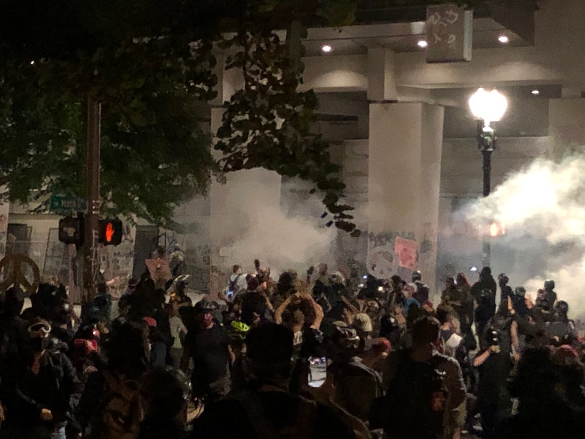 Feds r here. Bangs and gas