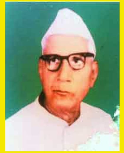 GazalRahul's tweet photo. Remembering Honourable Dr. khoobchand baghel on his birth anniversary, you made unprecedented efforts for a separate Chhattisgarh state, thank you for awaking the need of what is called Chhattisgarh today !

#drkhoobchandbaghel 
#Chhattisgarh 
#chhattisgarhstate 
#raipur https://t.co/sb5TE15T7L