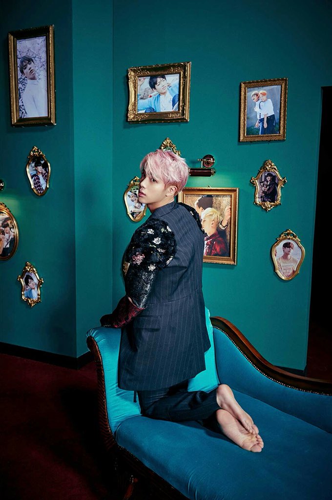 sexctaejin's tweet photo. @taeejiin23 @nation_taejin @softieforlwt @sproutjinny @lunarboyjinnie @BTS_NATION_ARMY @KimDipi @5e0kj1nr1 @BTS_twt @ksjinnieluna @seokjinshri @jinkilledme @ProudOfYouJIN @jwansvoo @lqjinsatan @VjinTaejin @SnoWhite_V @seroTAEJIN @taejin_12301204 @GoldTaejin12 @TAEJINReligion tnx for the tag!

Hello! Help me with Jin's brand reputation.  

Mention 5 moots to join and comment with 4 fav photos of Seokjin with the ht 💜

I tag:
@joonluvss
@TaejinStarry
@taejinniesmoon
@taejin_backhugs
@taejingays

#방탄소년단진 #방탄진 #진 #석진 #JIN #SEOKJIN 
@BTS_twt https://t.co/hZgNYnHYGv