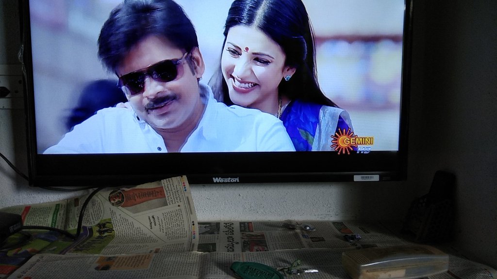 RouthuSurendra1's tweet photo. @PawanPawanist @harish2you @ganeshbandla Block buster movie https://t.co/xL4S09cIFC