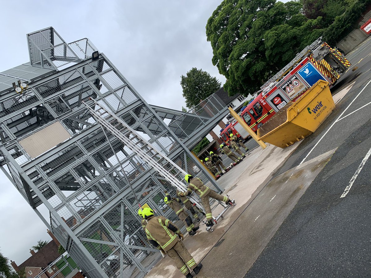 WMFSErdington's tweet photo. Multiple training sessions @SuttonCfld_Fire yesterday. Crews involved @ErdingtonFire @SuttonCfld_Fire @WardEndFire @HandsworthFire #ladders #pumping #workingathight @WestMidsFire https://t.co/JJyjC9JzzO