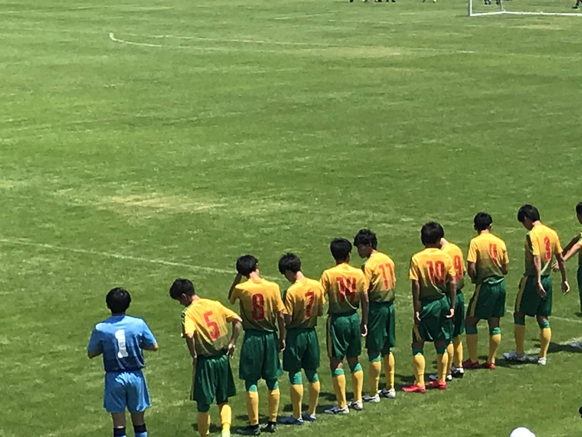 ゆかりん 久しぶりの公式戦に来ました 辛勝 石川県リーグ 星稜 金沢 石川県サッカー ラグビー競技場 能美市 2 2 Pk 6 5 高校サッカー 今年はトーナメント 次は星稜対鵬 次は9月 みんながんばれ コロナに負けるな 暑すぎ T