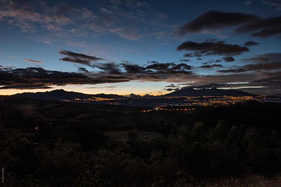 RetinaCreativa's tweet photo. Un gran atardecer
#Ecuador #DanColor #RetinaCreativa #photo #Nikon #landscape #photography #travel #viajar #500pxrtg #visitEcuador #ViajaPrimeroEcuador #allyouneedisecuador #Colors #EveryDay #SouthAmerica #Rumiñahui https://t.co/De7UVltcN6