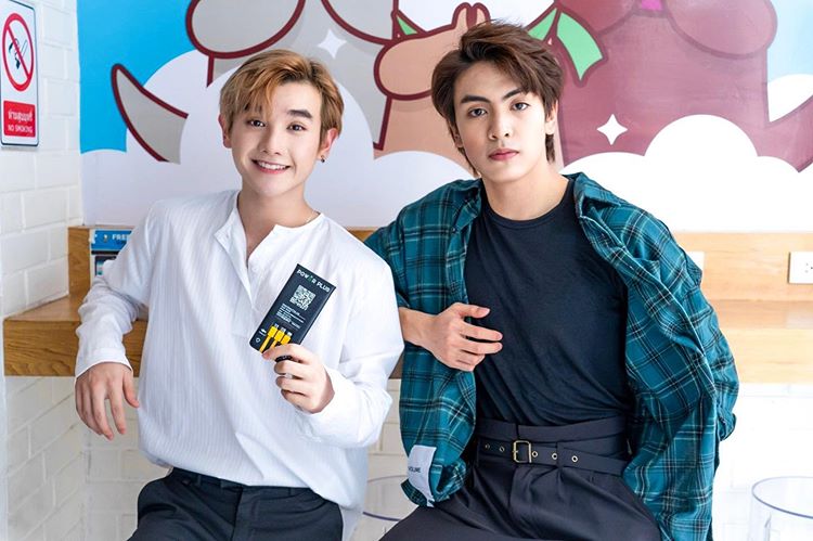barm0nd's tweet photo. -Do I got intersted in finding his pics wearing same outfit?
-yep
-Why?
-Idk

#joong #joongarchen #nine #joongnine #J9 https://t.co/JjfxBrNsXq