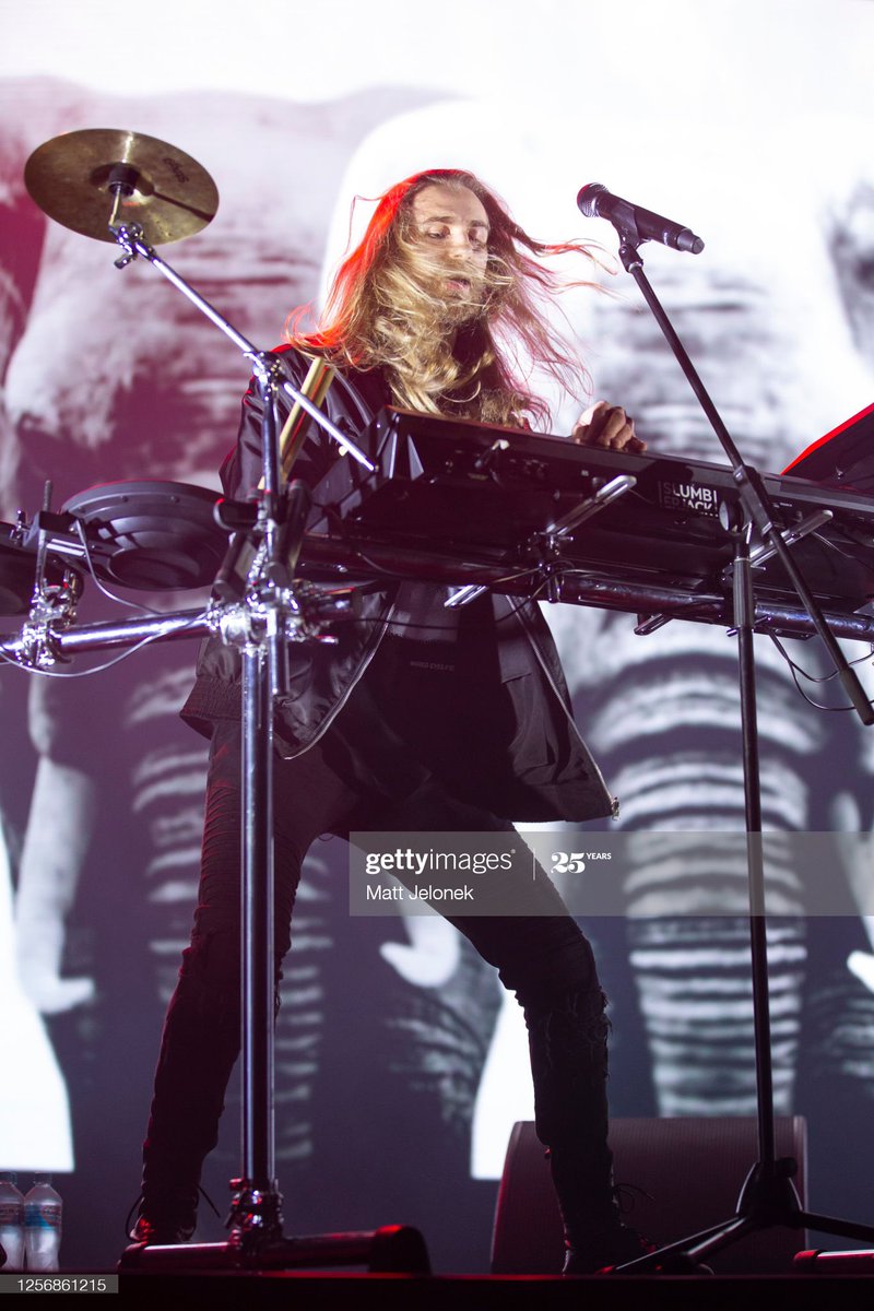MattJelonek's tweet photo. Slumberjack perform on stage during the Castaway Unlocked Concert After COVID-19 Restrictions Ease in parts of Australia. #GettyImages @SLUMBERJACK  #SlumberJack #CastAwayFestival https://t.co/qamIOIyhbM