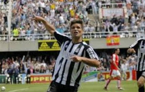 Q1QE22's tweet photo. Let's go Efese @FCCartagena_efs muchísima suerte 🤞 👍💪 https://t.co/eGZTGlf986