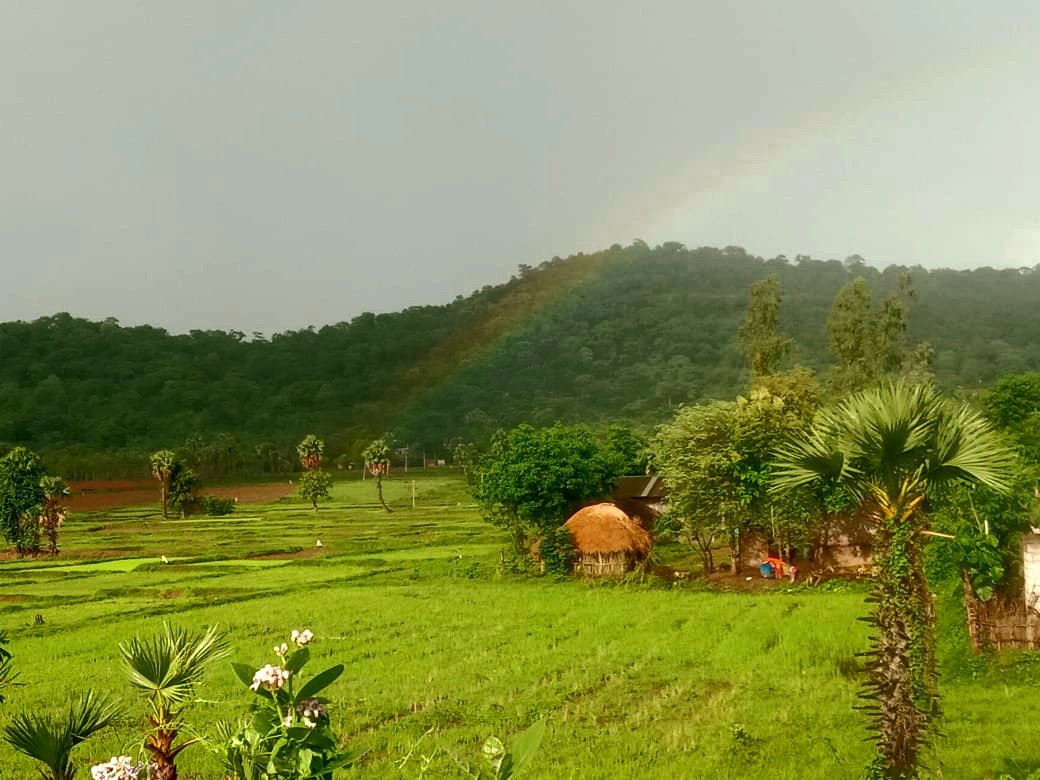sravaniraogore's tweet photo. @KatanaHugo #Rainbow🌈 😍
#India #telangana #fewdaysback only... 🤗🤗 https://t.co/RdQJjpSAOe