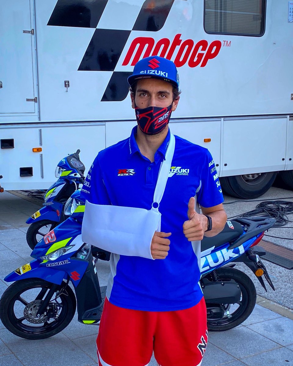 MotoGP's tweet photo. Get well soon @Rins42! 👊

We hope to see you back on track as quickly as possible! 💪

#SpanishGP 🇪🇸 https://t.co/madpx31vOS