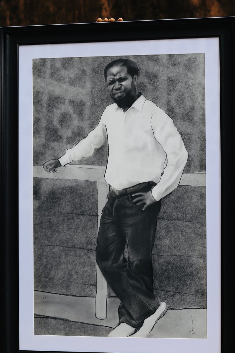 OgbeniDipo's tweet photo. Happy 70th birthday to the greatest dad in the world, Chief Babatunde Bamikefa Awojide (Esq). Otun Oosa, Odeomu, Osun State.

Alapandede tin je ni mesan mesan, Omo abi do'gun, ikoyi eso, iponriku toribo, Omo oni ise owo. I celebrate you today as always❤️🎉 https://t.co/2Q6ugIlLwg